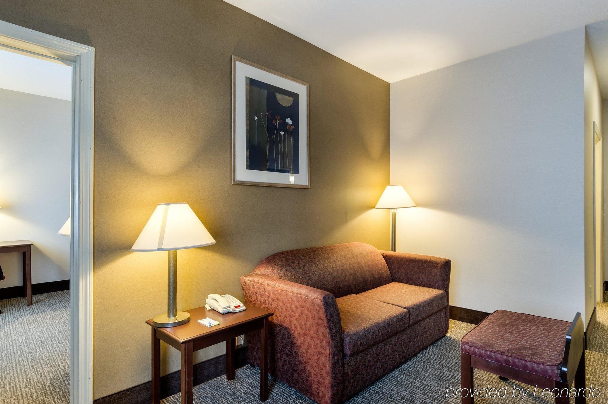 Towneplace Suites By Marriott Hadley Amherst Εξωτερικό φωτογραφία